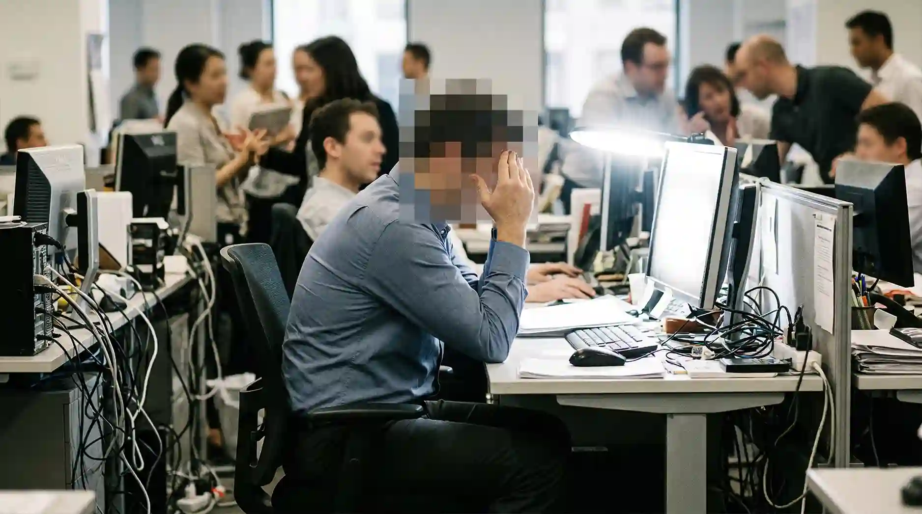 Tingkat stres karyawan operasional akibat polusi suara dan tata letak open plan office yang buruk Tingkat stres karyawan operasional akibat polusi suara dan tata letak open plan office yang buruk