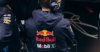 Tentara Jerman di perbatasan Polandia, 1939, di ambang pecahnya Perang Dunia II.